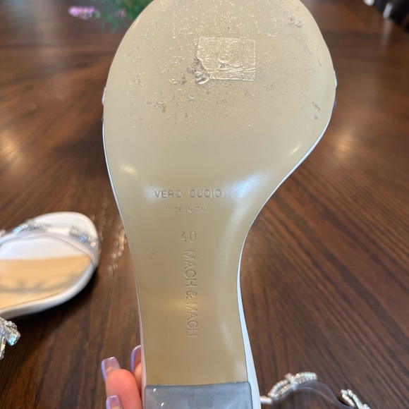 💗 SOLD 💗Mach & Mach bow sandals - Picture 3 of 8